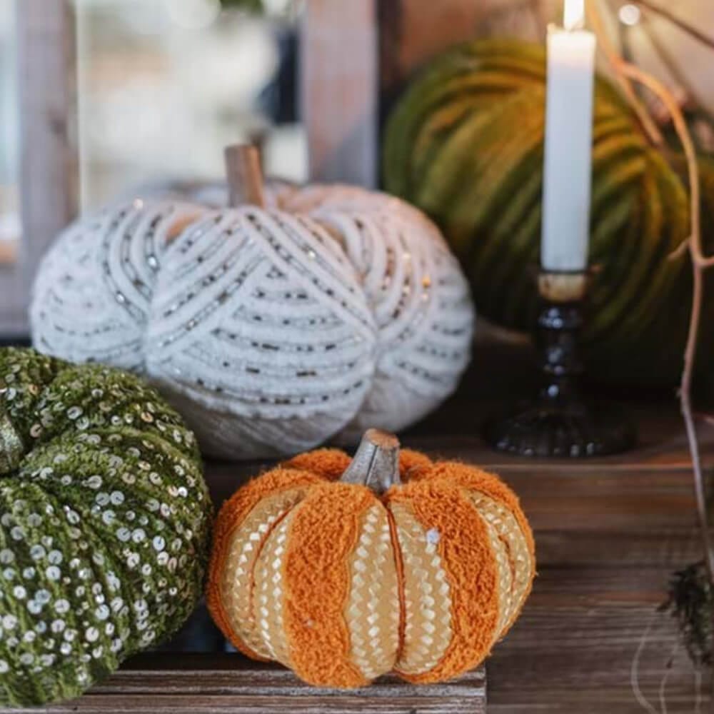 Blanc MariClò Zucca Decorativa Zucche di Sogno in Ciniglia Verde con Paillettes H. 14 cm. D. 18 cm.