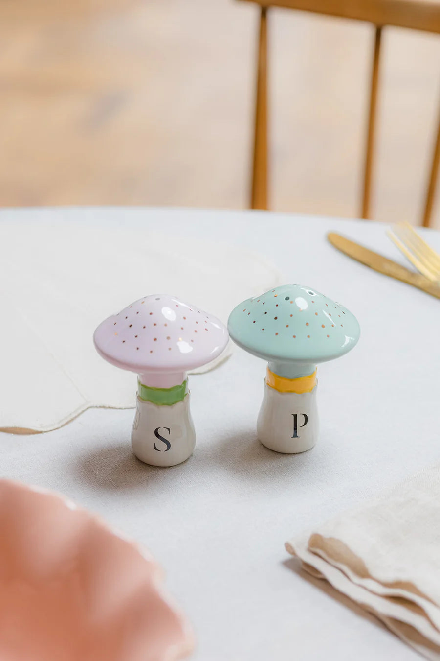 Mushroom Sale e Pepe Shaker Yvonne Ellen 9 cm.