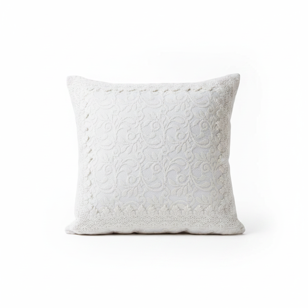 Cuscino Dentelle sfondo bianco