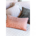 Blanc MariClò Cuscino Morbido Sonno Collection in Ciniglia Rosa con Piping 45x45 cm.