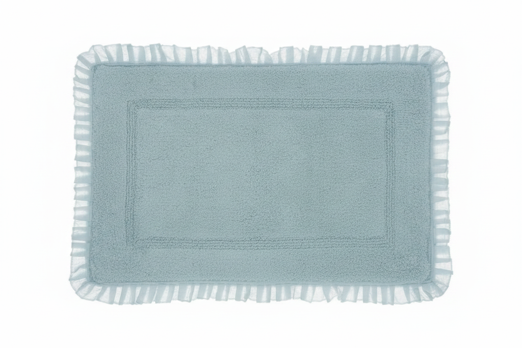 Tappeto azzurro polvere chiaro con doppia gala - sfondo bianco