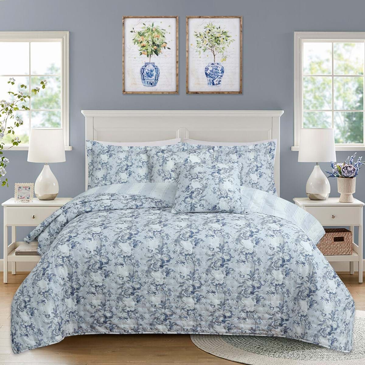 Blanc MariClò Trapunta Floreale Blu Elisa Collection in Poliestere 260x260 cm.