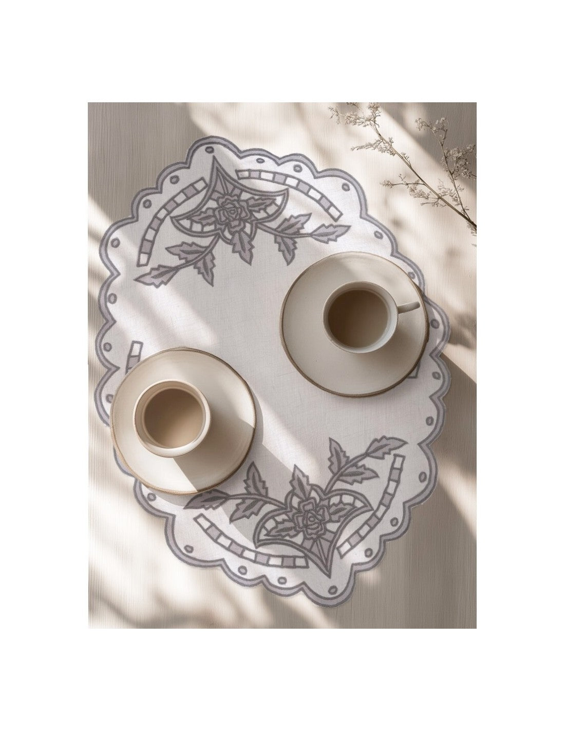 Blanc MariClò Tovaglietta Ricamata Collezione Dentelle Lino e Cotone Grigio 38x50 cm.