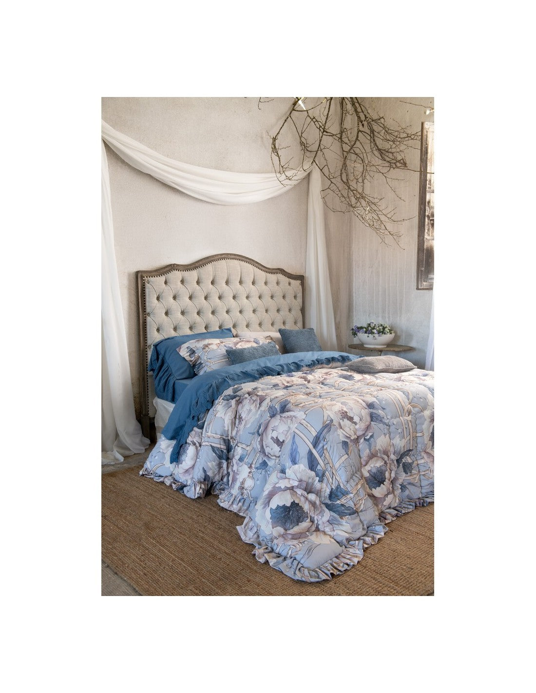 Blanc MariClò Trapunta con Gala Peonies Collection in Poliestere Azzurro 260x260 cm.